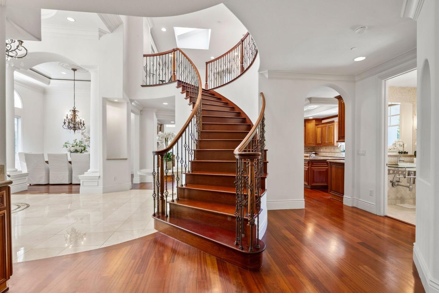 Detail Gallery Image 29 of 63 For 12690 Dianne Dr, Los Altos Hills,  CA 94022 - 6 Beds | 6/1 Baths