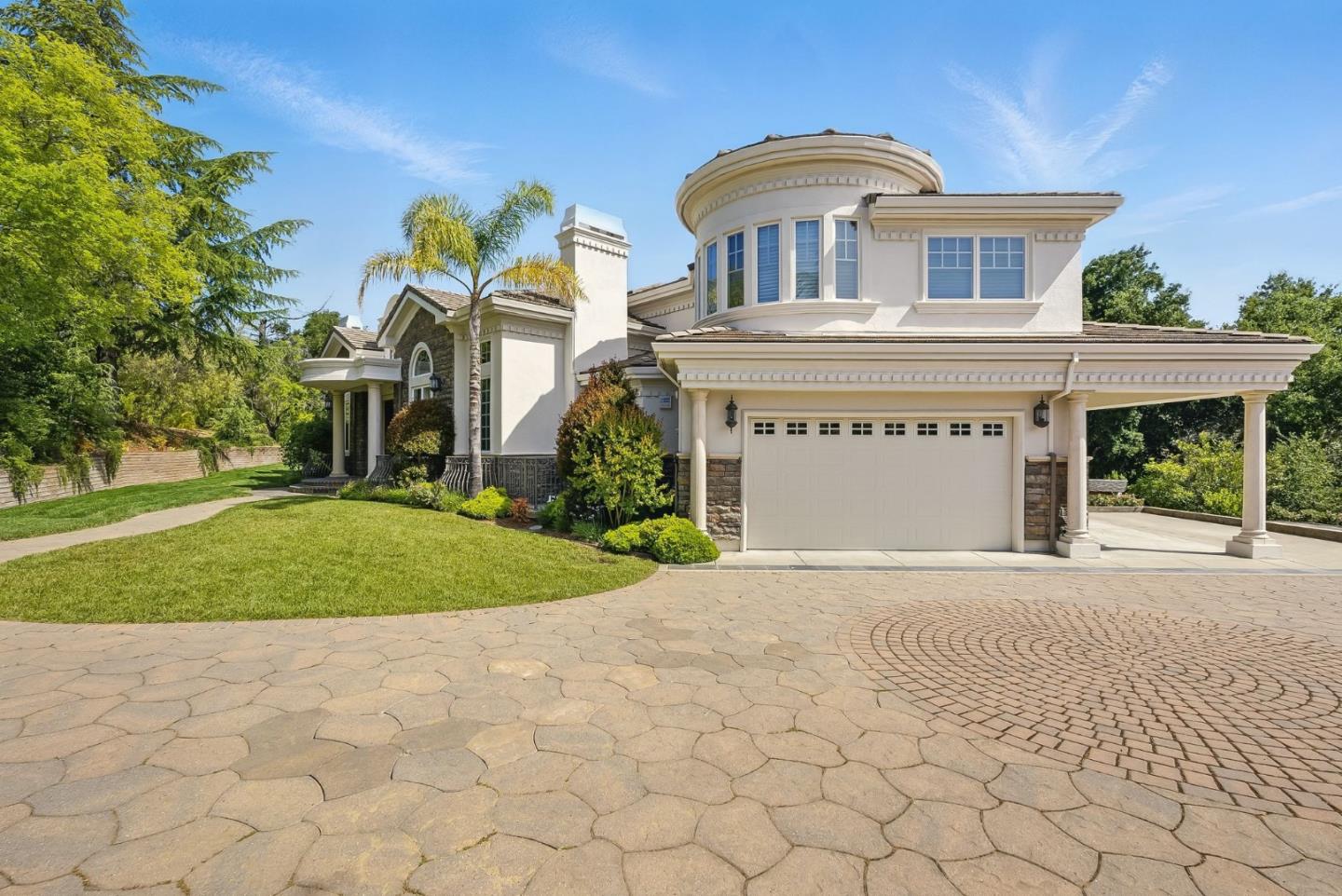 Detail Gallery Image 3 of 63 For 12690 Dianne Dr, Los Altos Hills,  CA 94022 - 6 Beds | 6/1 Baths