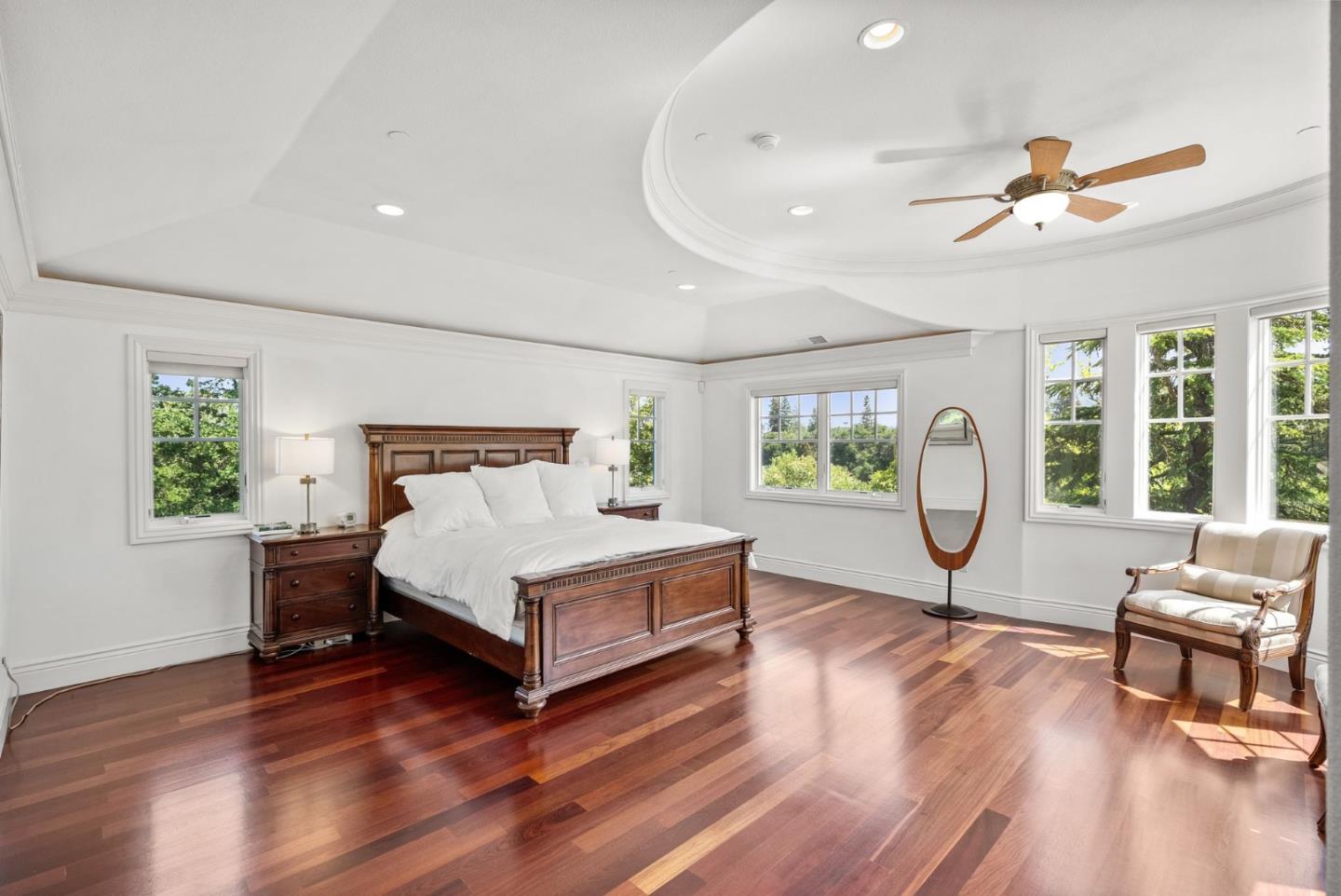 Detail Gallery Image 31 of 63 For 12690 Dianne Dr, Los Altos Hills,  CA 94022 - 6 Beds | 6/1 Baths
