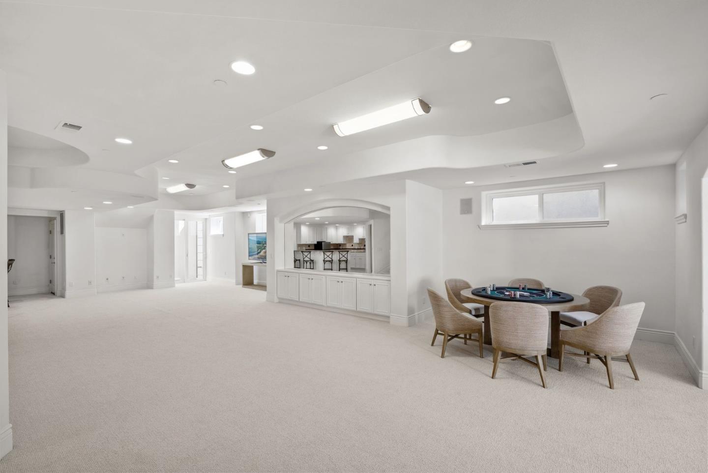 Detail Gallery Image 45 of 63 For 12690 Dianne Dr, Los Altos Hills,  CA 94022 - 6 Beds | 6/1 Baths