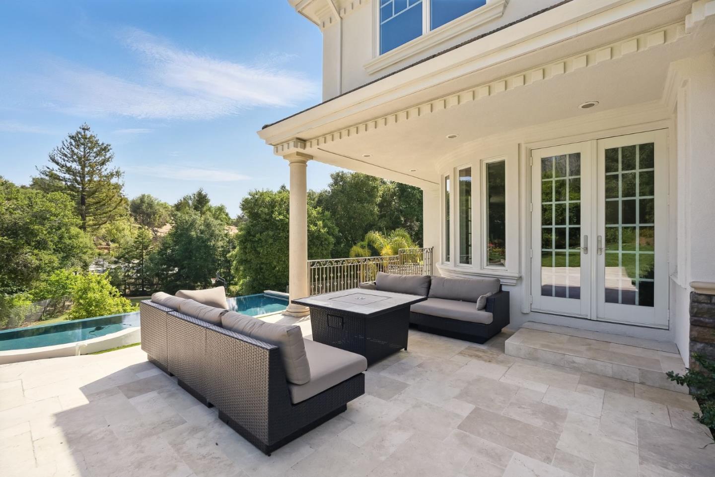 Detail Gallery Image 52 of 63 For 12690 Dianne Dr, Los Altos Hills,  CA 94022 - 6 Beds | 6/1 Baths