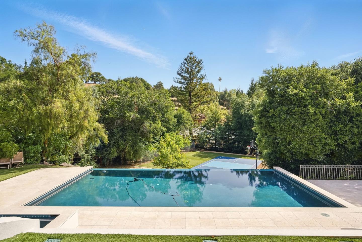 Detail Gallery Image 54 of 63 For 12690 Dianne Dr, Los Altos Hills,  CA 94022 - 6 Beds | 6/1 Baths