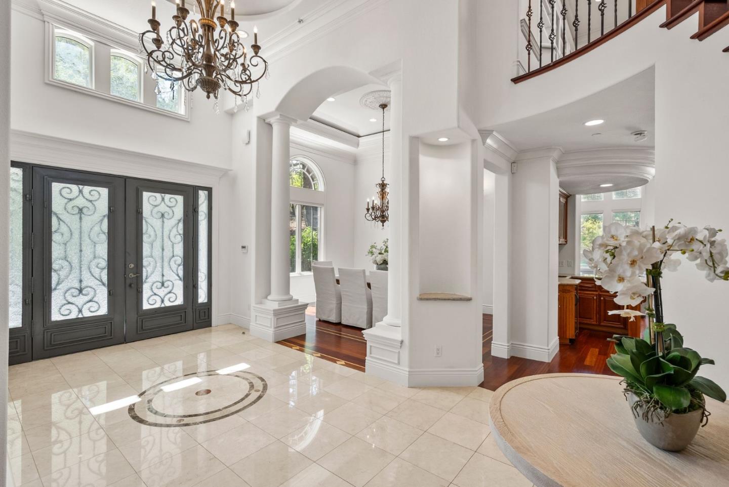 Detail Gallery Image 7 of 63 For 12690 Dianne Dr, Los Altos Hills,  CA 94022 - 6 Beds | 6/1 Baths