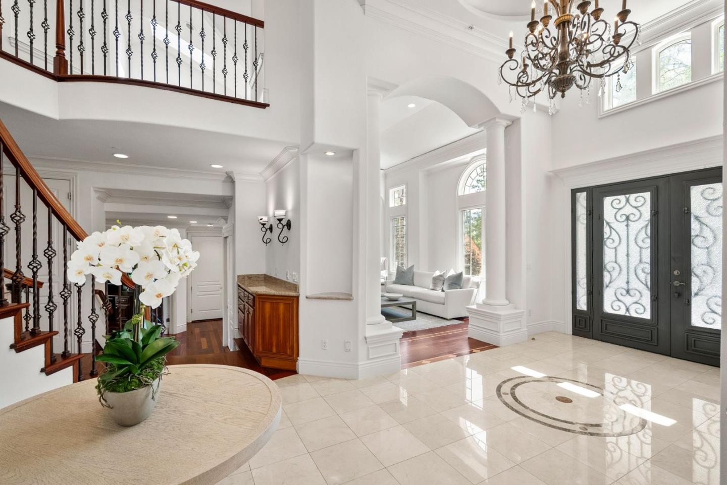 Detail Gallery Image 8 of 63 For 12690 Dianne Dr, Los Altos Hills,  CA 94022 - 6 Beds | 6/1 Baths