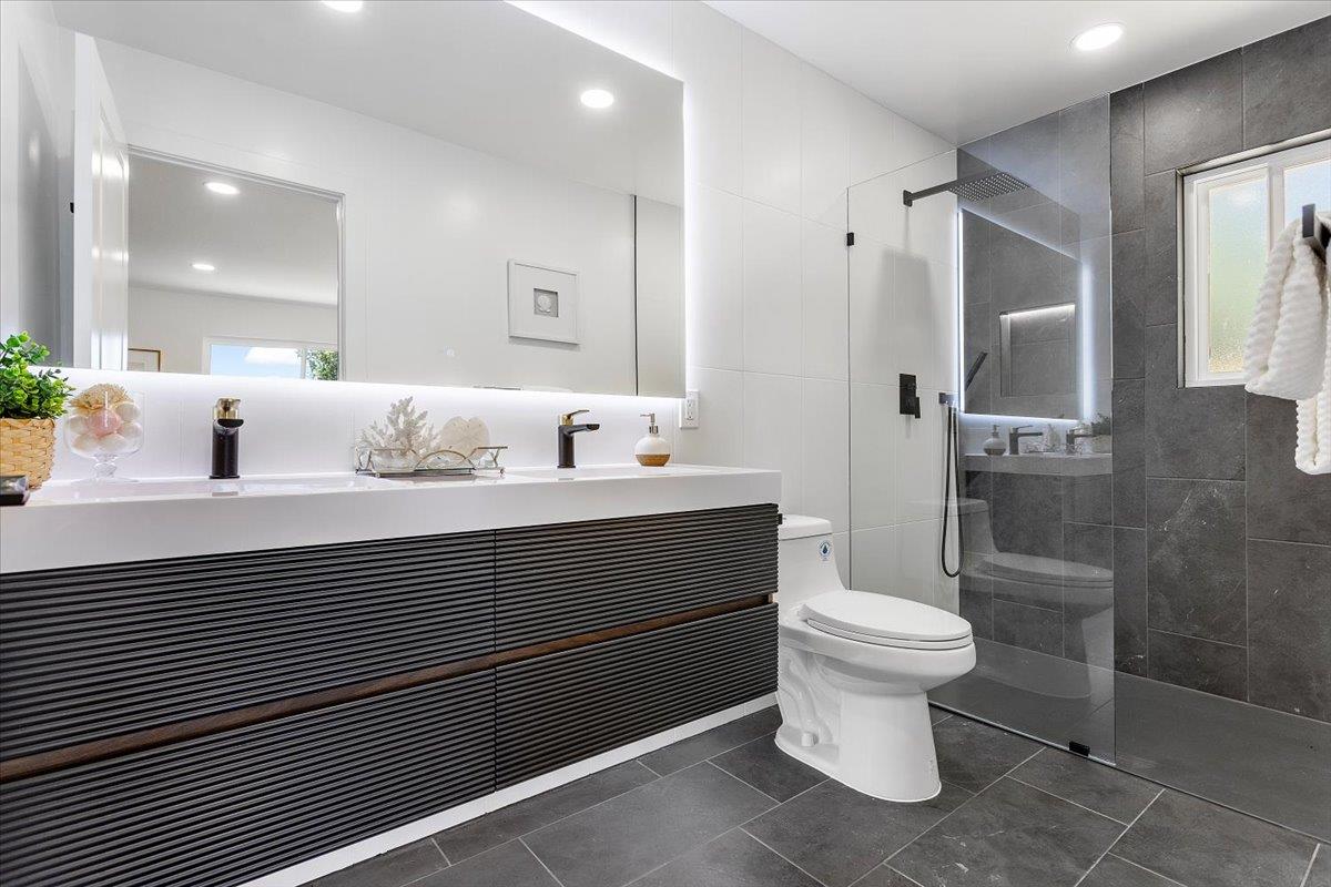 Detail Gallery Image 18 of 35 For 17060 Lon Rd, Los Gatos,  CA 95033 - 4 Beds | 2/1 Baths