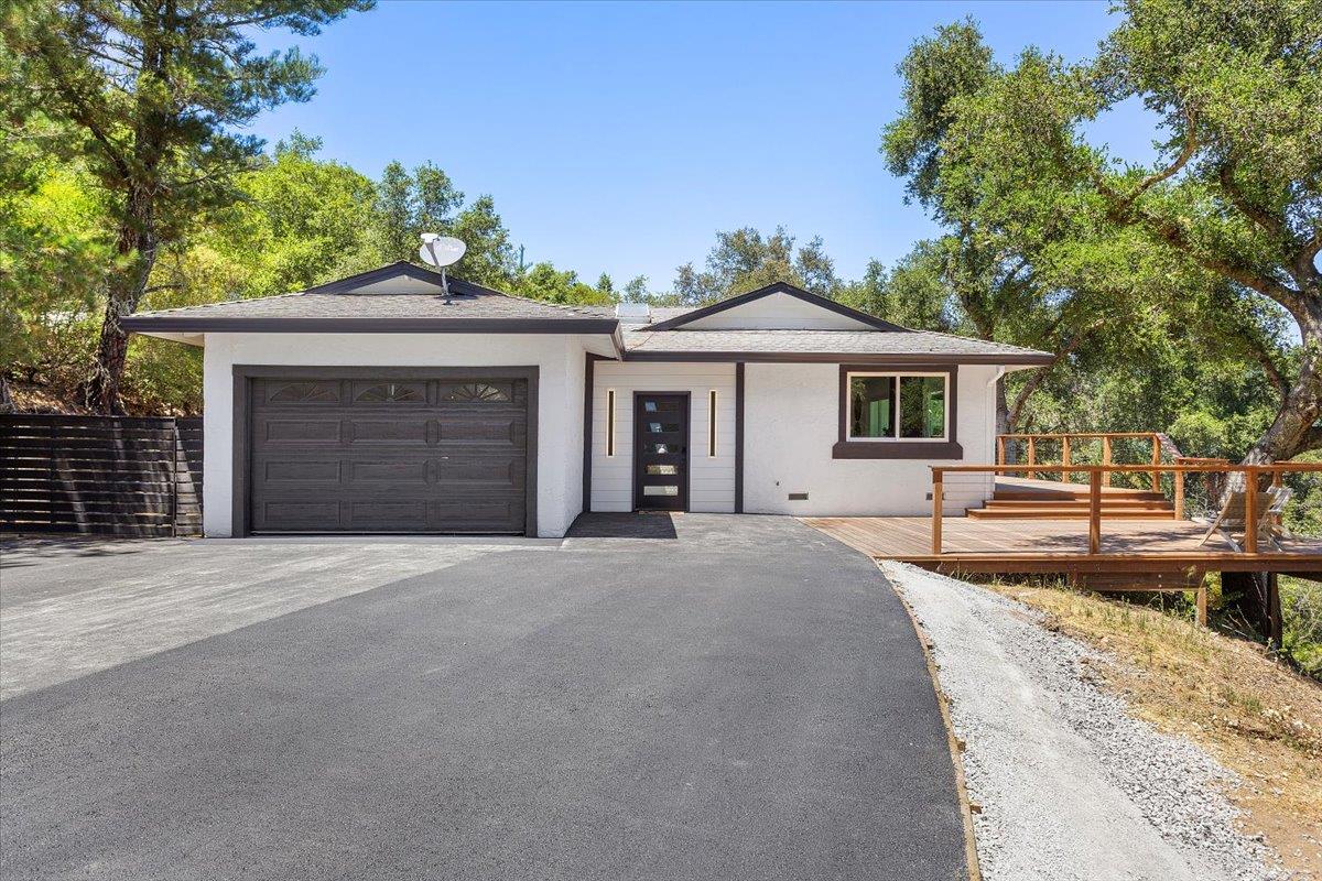 Detail Gallery Image 5 of 35 For 17060 Lon Rd, Los Gatos,  CA 95033 - 4 Beds | 2/1 Baths