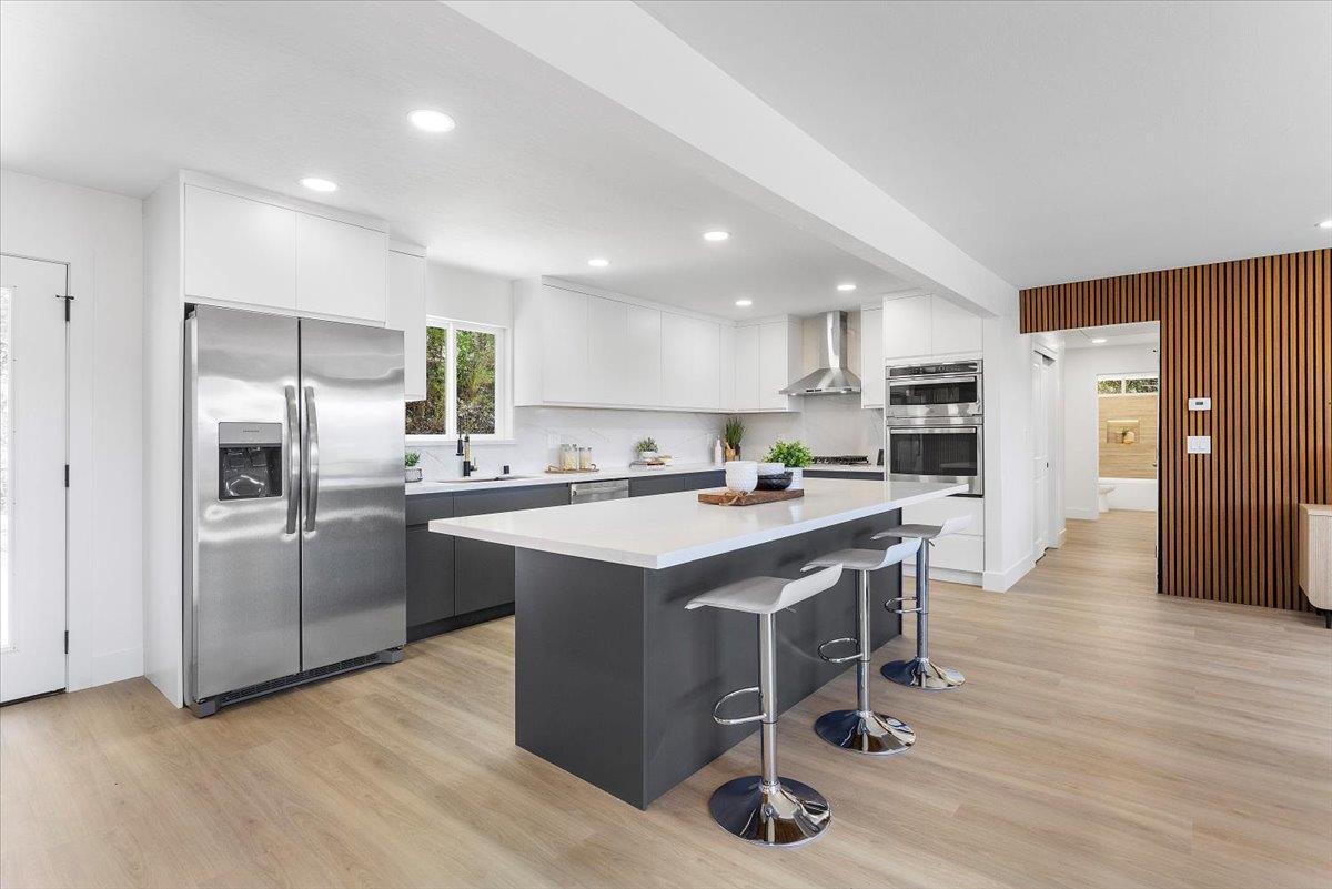 Detail Gallery Image 7 of 35 For 17060 Lon Rd, Los Gatos,  CA 95033 - 4 Beds | 2/1 Baths