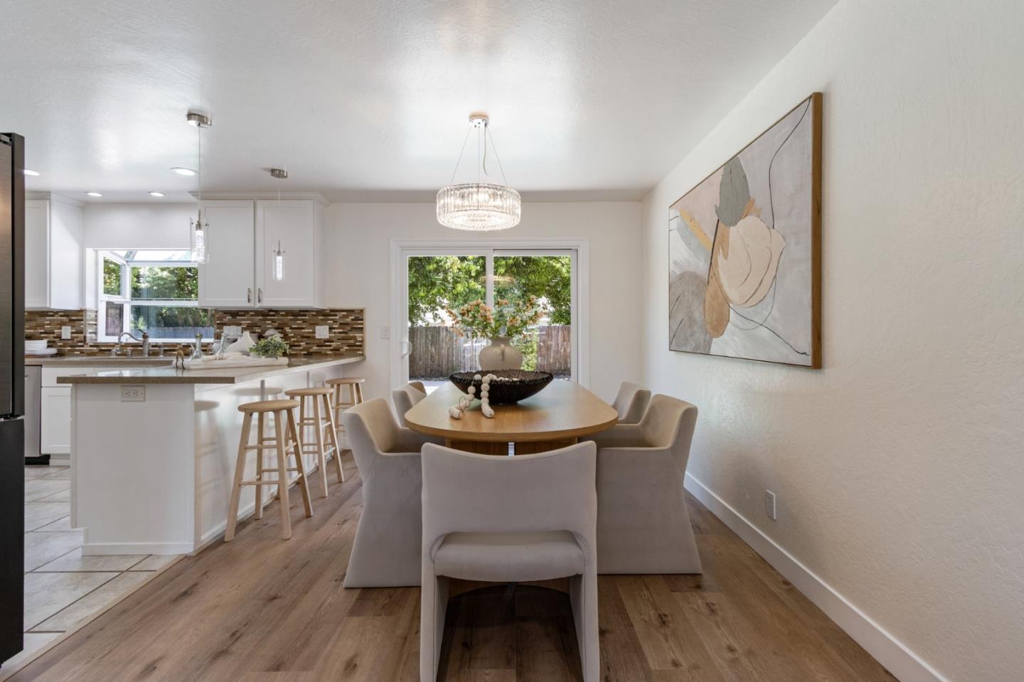 Detail Gallery Image 15 of 71 For 1193 Vintner Way, Pleasanton,  CA 94566 - 4 Beds | 3 Baths
