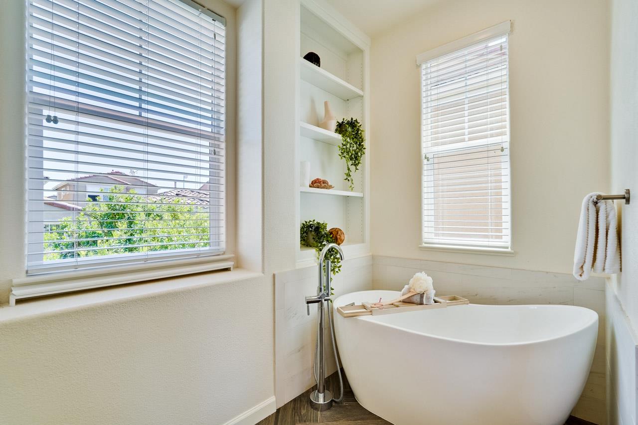 Detail Gallery Image 24 of 78 For 3068 Mary Helen Ln, San Jose,  CA 95136 - 4 Beds | 3/1 Baths
