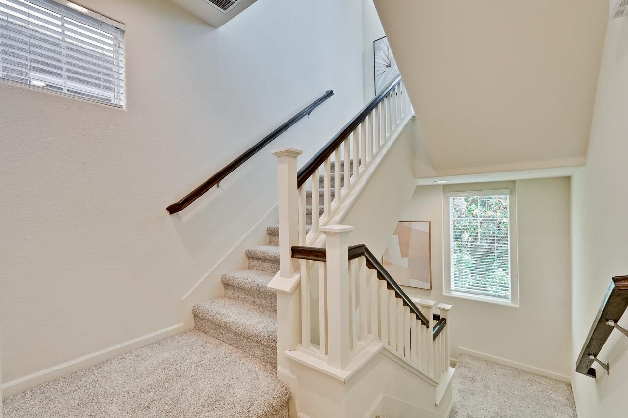 Detail Gallery Image 32 of 78 For 3068 Mary Helen Ln, San Jose,  CA 95136 - 4 Beds | 3/1 Baths