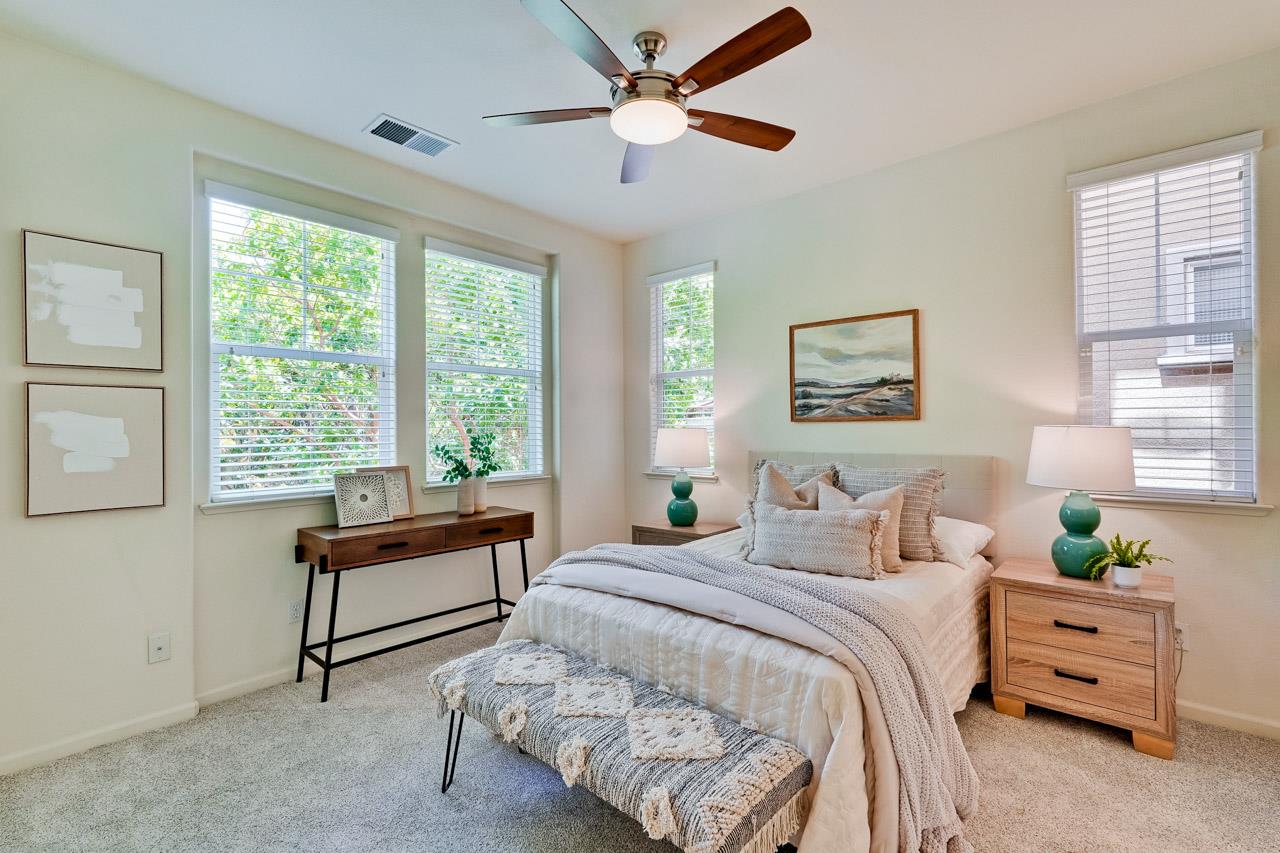 Detail Gallery Image 33 of 78 For 3068 Mary Helen Ln, San Jose,  CA 95136 - 4 Beds | 3/1 Baths