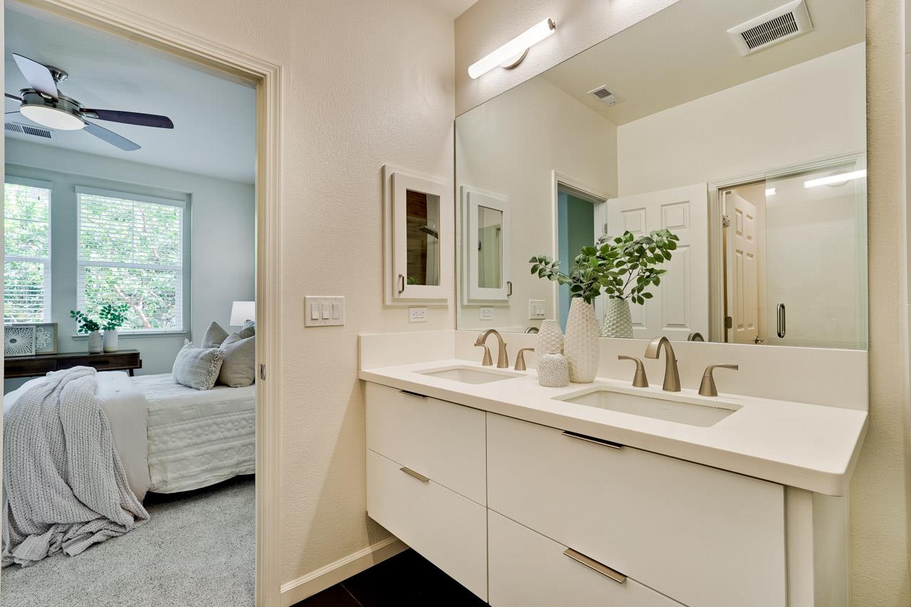 Detail Gallery Image 39 of 78 For 3068 Mary Helen Ln, San Jose,  CA 95136 - 4 Beds | 3/1 Baths