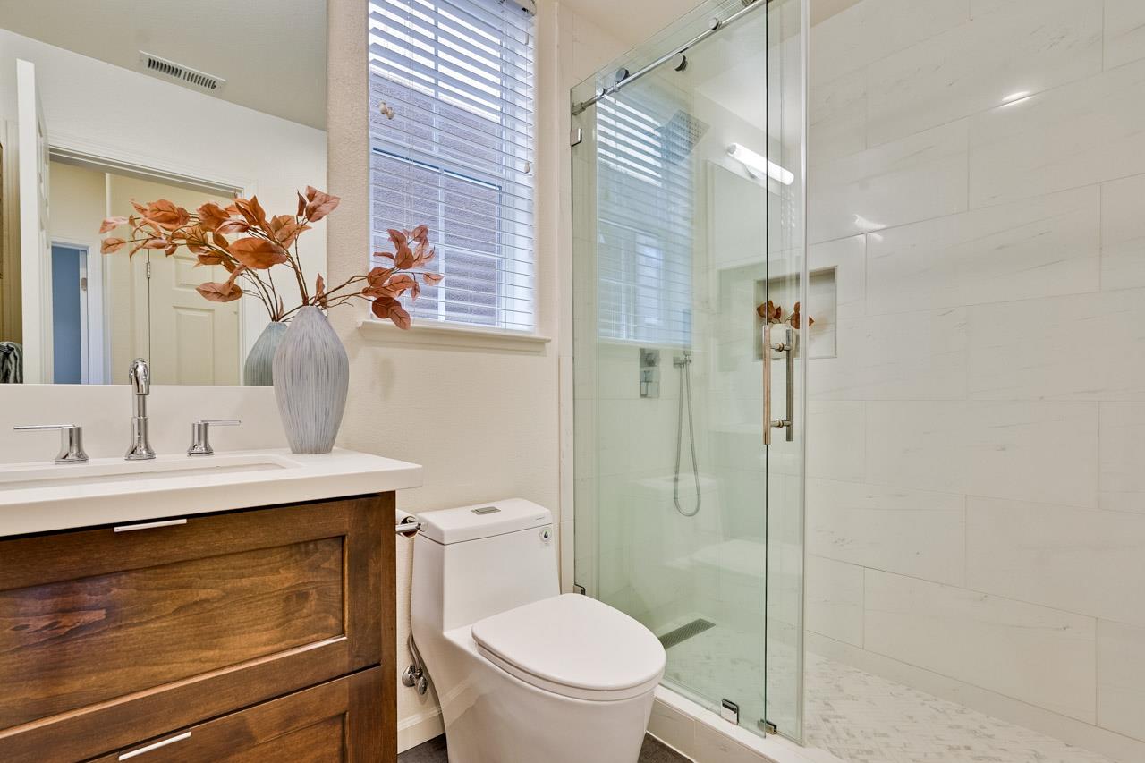 Detail Gallery Image 42 of 78 For 3068 Mary Helen Ln, San Jose,  CA 95136 - 4 Beds | 3/1 Baths