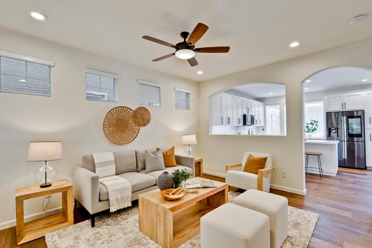 Detail Gallery Image 6 of 78 For 3068 Mary Helen Ln, San Jose,  CA 95136 - 4 Beds | 3/1 Baths