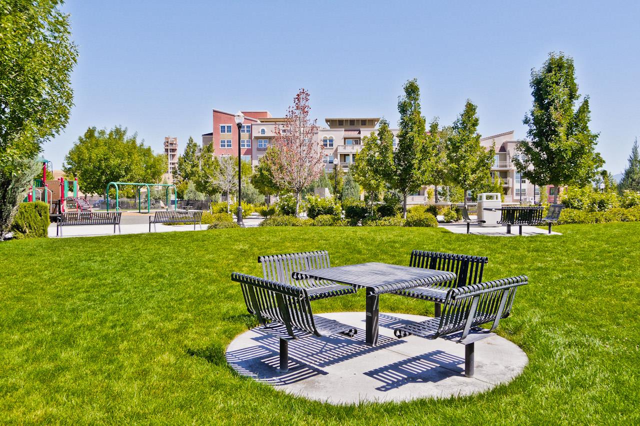 Detail Gallery Image 73 of 78 For 3068 Mary Helen Ln, San Jose,  CA 95136 - 4 Beds | 3/1 Baths