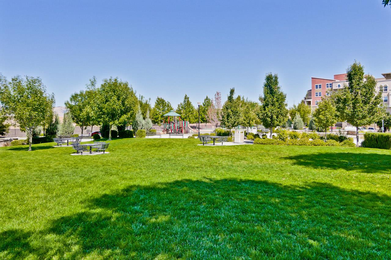 Detail Gallery Image 74 of 78 For 3068 Mary Helen Ln, San Jose,  CA 95136 - 4 Beds | 3/1 Baths