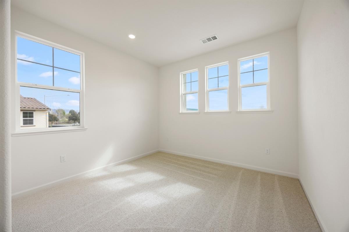 Detail Gallery Image 20 of 37 For 1515 Greeley Way, Gilroy,  CA 95020 - 5 Beds | 3 Baths