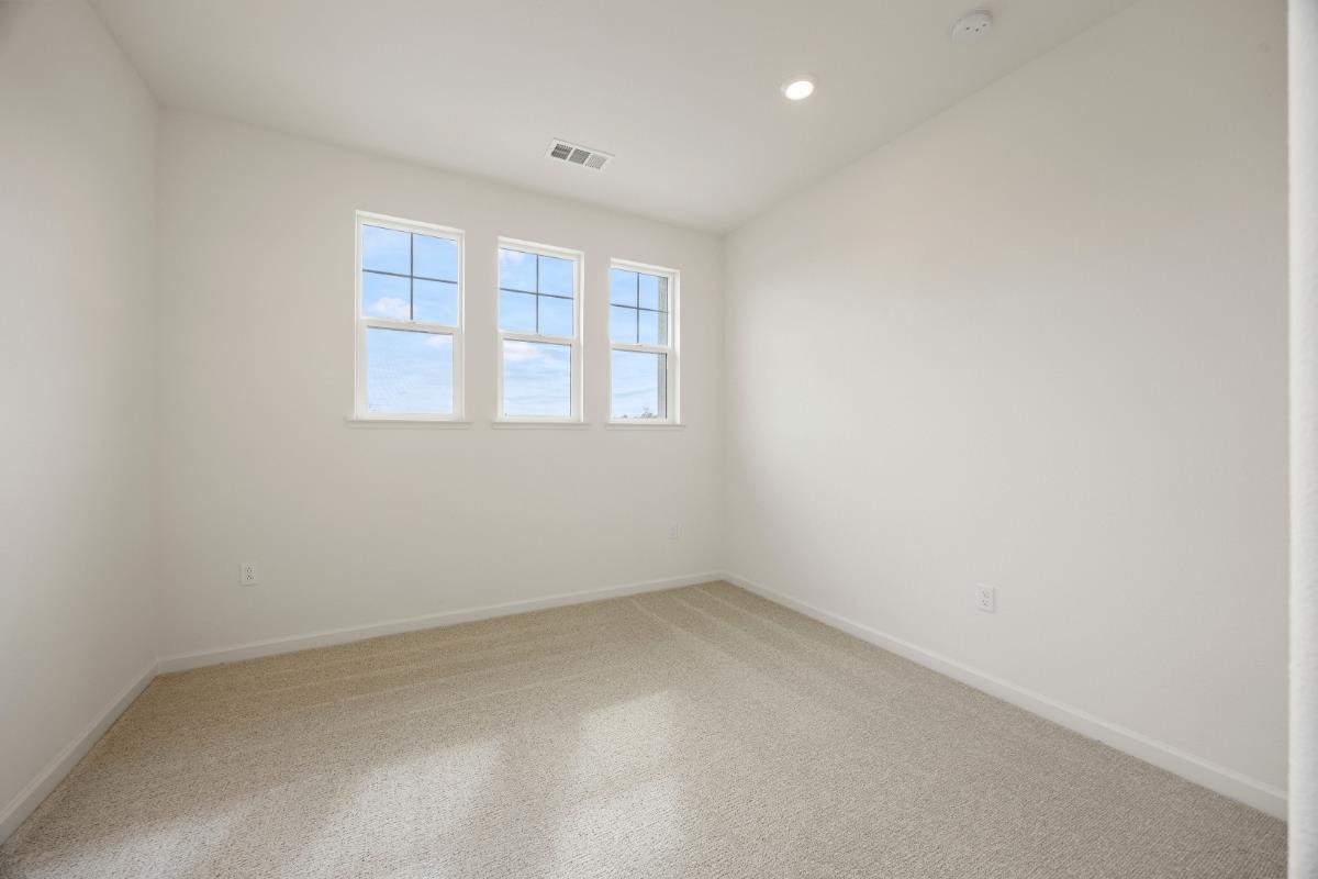 Detail Gallery Image 21 of 37 For 1515 Greeley Way, Gilroy,  CA 95020 - 5 Beds | 3 Baths