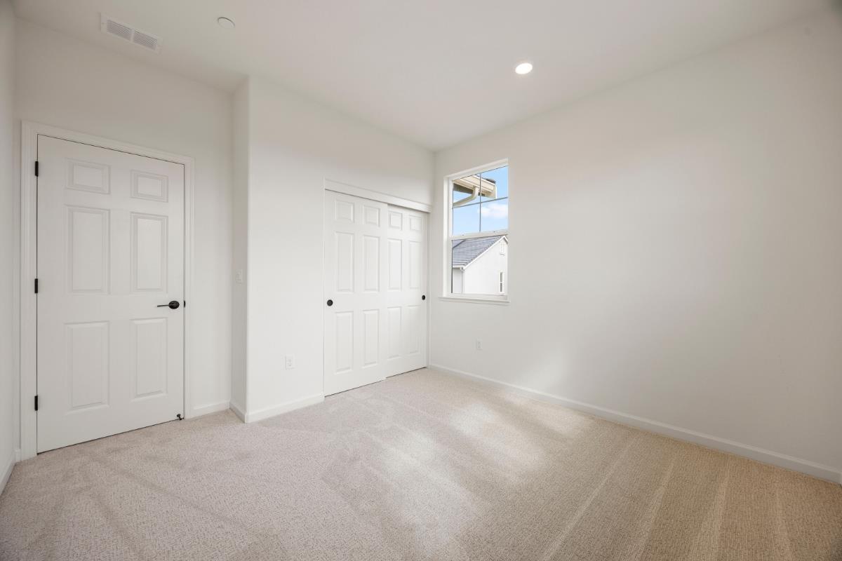 Detail Gallery Image 22 of 37 For 1515 Greeley Way, Gilroy,  CA 95020 - 5 Beds | 3 Baths