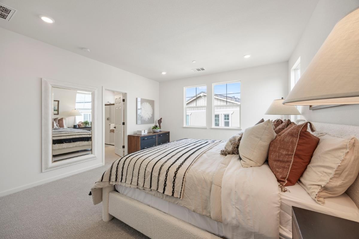 Detail Gallery Image 33 of 37 For 1515 Greeley Way, Gilroy,  CA 95020 - 5 Beds | 3 Baths