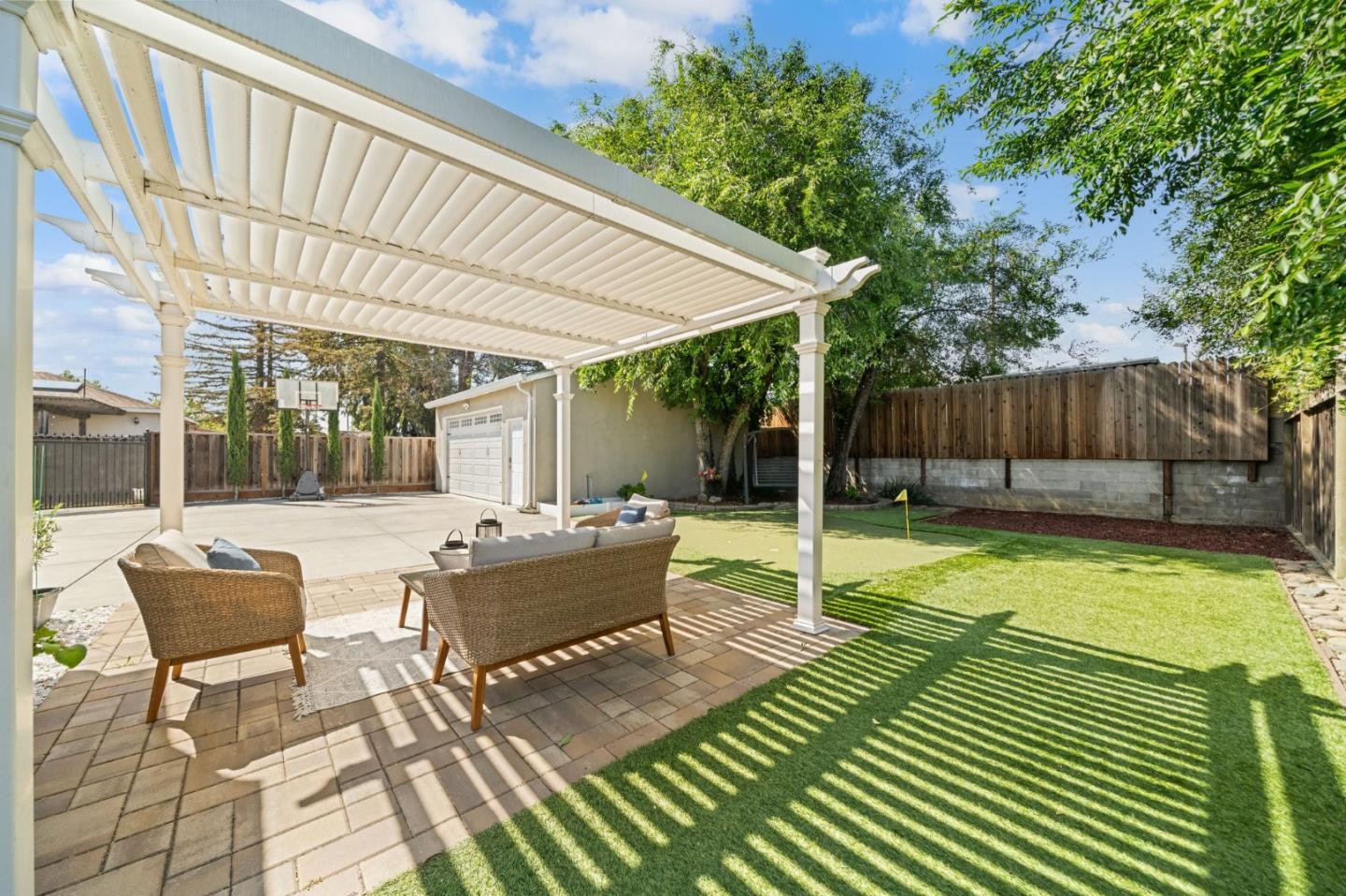 Detail Gallery Image 34 of 36 For 1173 Shamrock Dr, Campbell,  CA 95008 - 3 Beds | 2 Baths