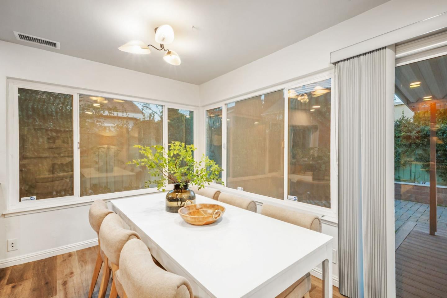 Detail Gallery Image 11 of 32 For 4397 Dulcey Dr, San Jose,  CA 95136 - 3 Beds | 2 Baths