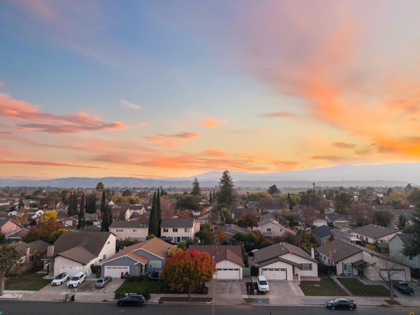 Detail Gallery Image 28 of 32 For 4397 Dulcey Dr, San Jose,  CA 95136 - 3 Beds | 2 Baths