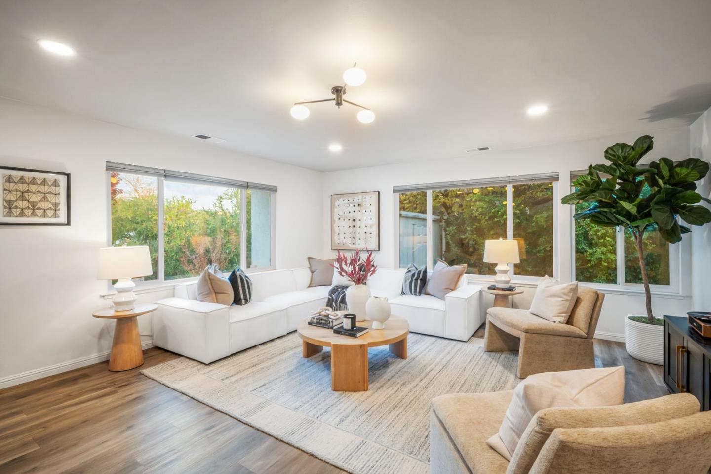 Detail Gallery Image 4 of 32 For 4397 Dulcey Dr, San Jose,  CA 95136 - 3 Beds | 2 Baths