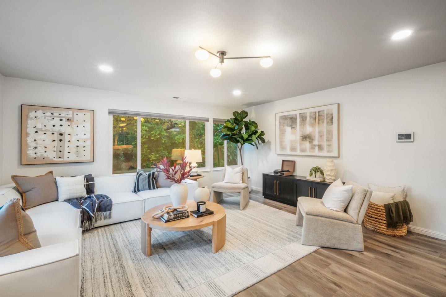 Detail Gallery Image 5 of 32 For 4397 Dulcey Dr, San Jose,  CA 95136 - 3 Beds | 2 Baths