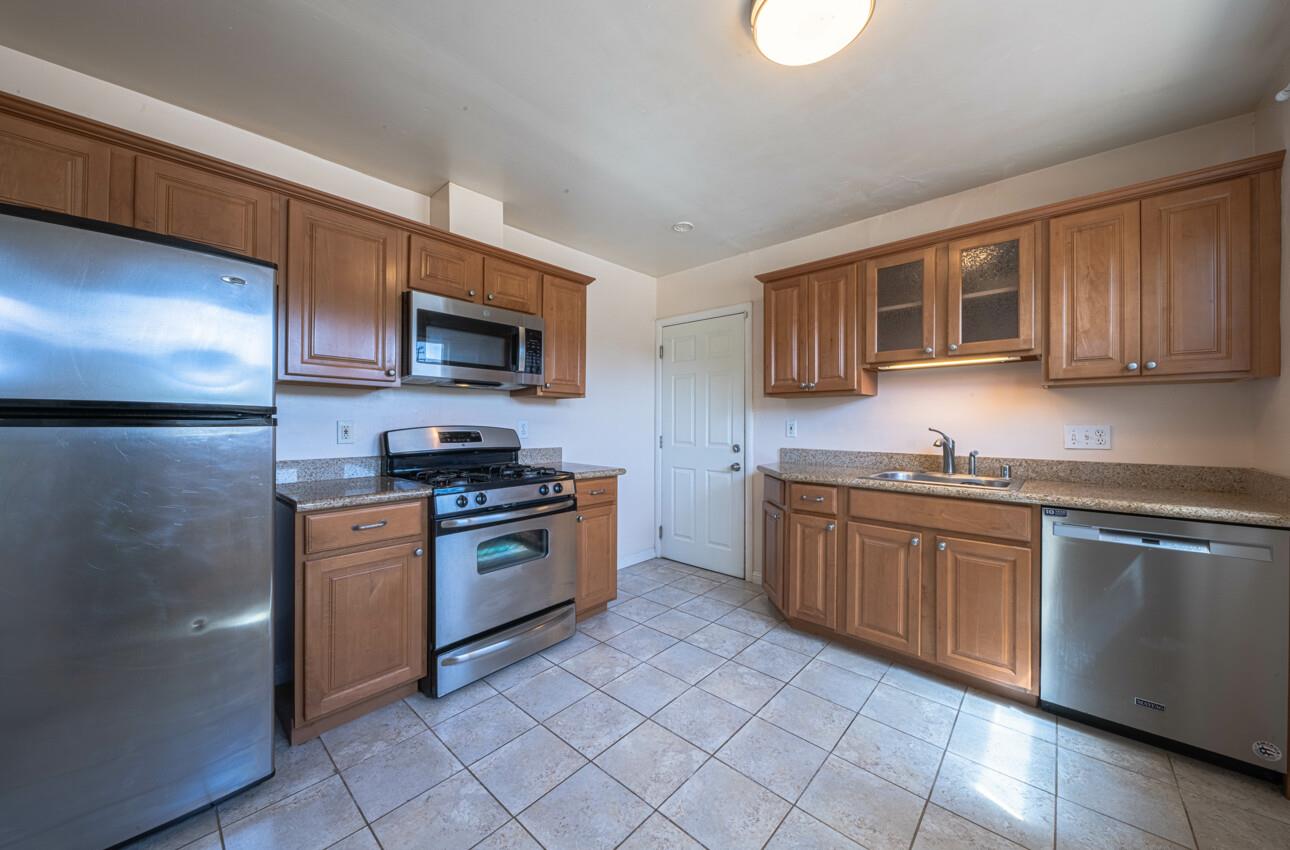 Detail Gallery Image 10 of 28 For 1259 Hillsdale St, Seaside,  CA 93955 - 2 Beds | 1 Baths