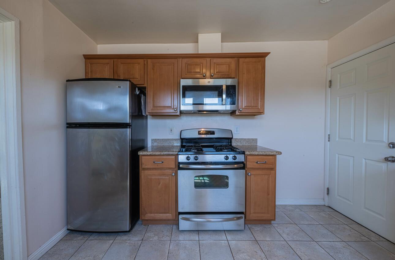 Detail Gallery Image 12 of 28 For 1259 Hillsdale St, Seaside,  CA 93955 - 2 Beds | 1 Baths