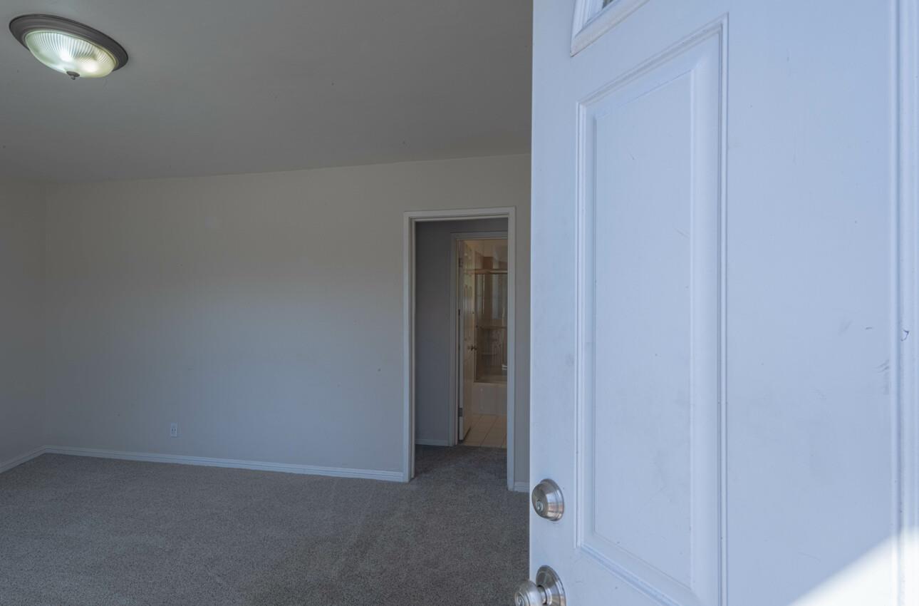 Detail Gallery Image 5 of 28 For 1259 Hillsdale St, Seaside,  CA 93955 - 2 Beds | 1 Baths