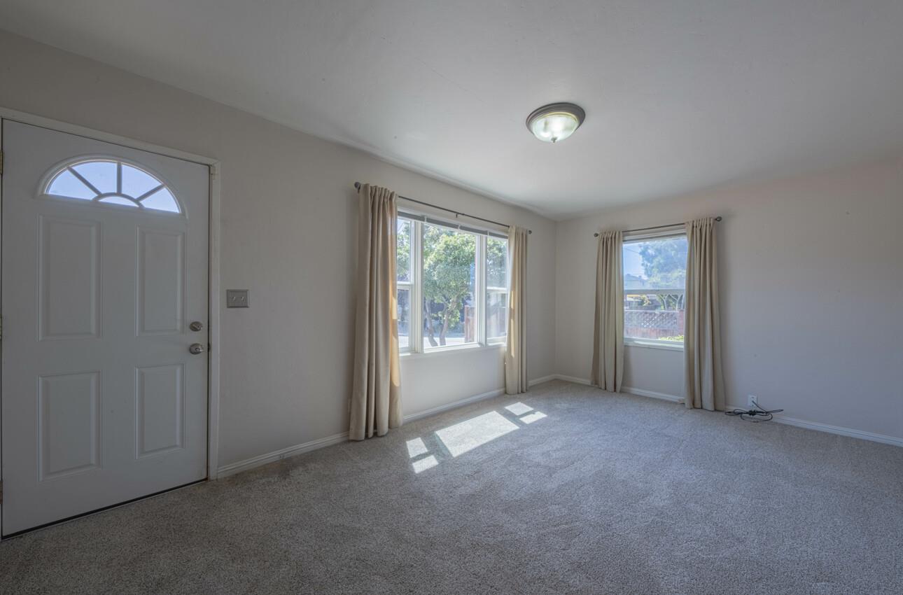 Detail Gallery Image 6 of 28 For 1259 Hillsdale St, Seaside,  CA 93955 - 2 Beds | 1 Baths