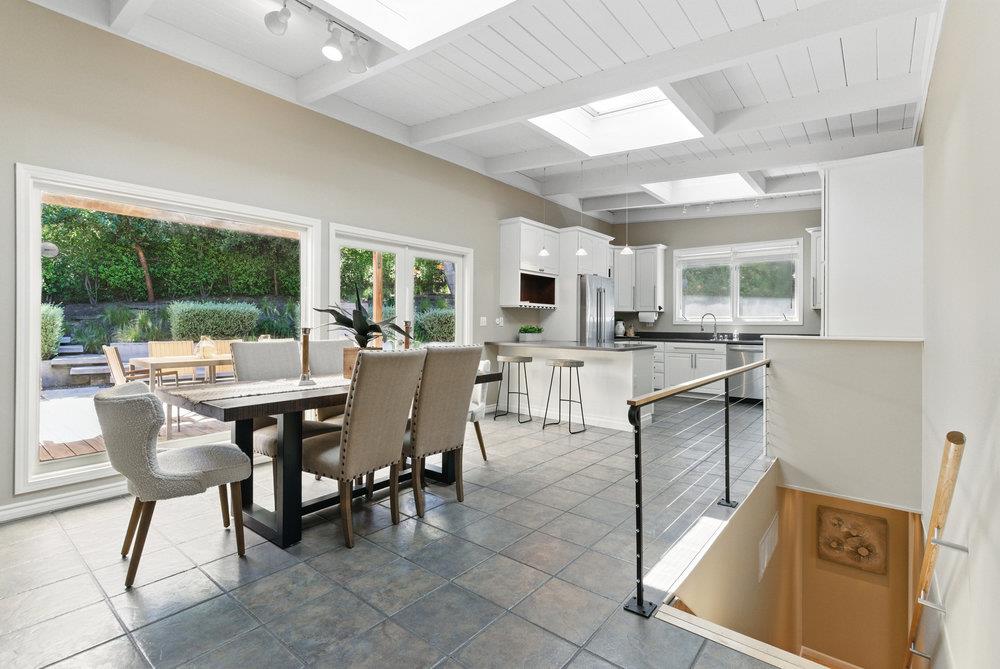 Detail Gallery Image 20 of 70 For 3225 Upper Lock Ave, Belmont,  CA 94002 - 3 Beds | 2/1 Baths