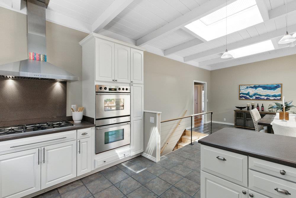 Detail Gallery Image 24 of 70 For 3225 Upper Lock Ave, Belmont,  CA 94002 - 3 Beds | 2/1 Baths