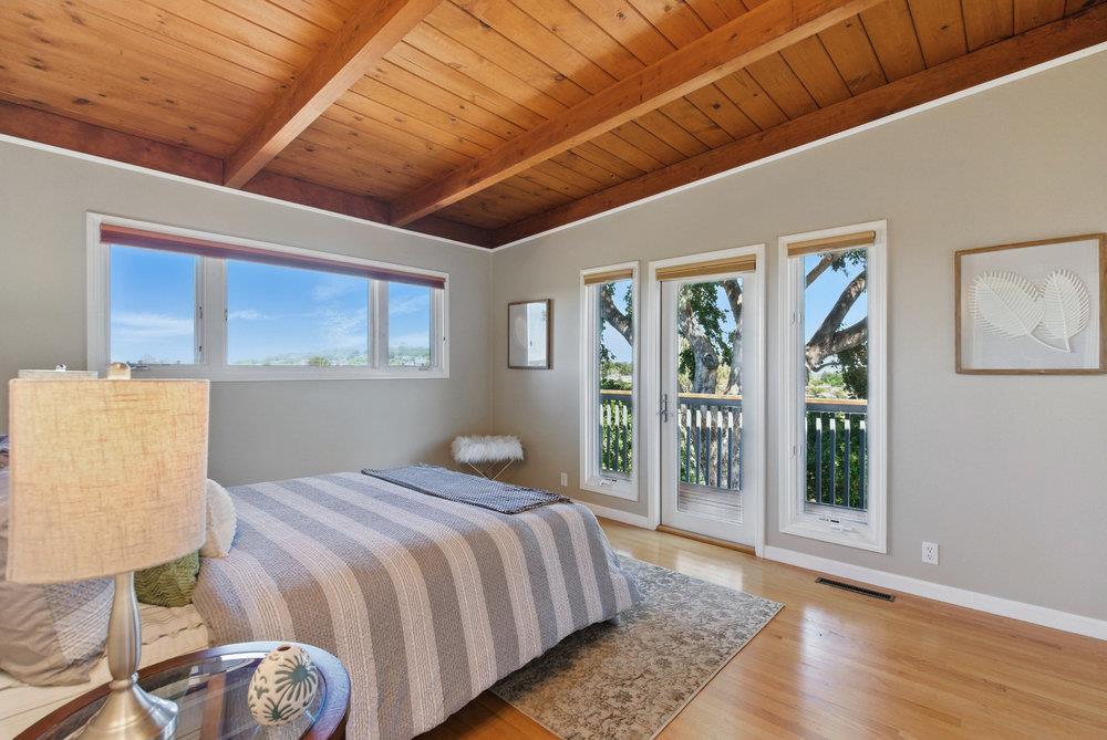 Detail Gallery Image 27 of 70 For 3225 Upper Lock Ave, Belmont,  CA 94002 - 3 Beds | 2/1 Baths