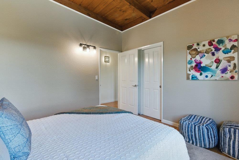 Detail Gallery Image 31 of 70 For 3225 Upper Lock Ave, Belmont,  CA 94002 - 3 Beds | 2/1 Baths