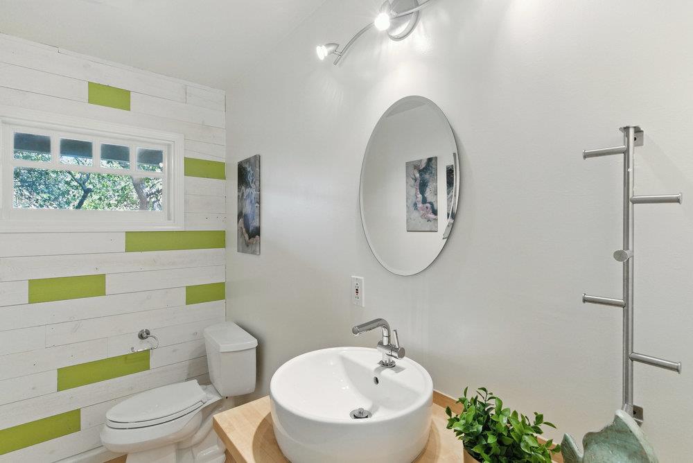 Detail Gallery Image 36 of 70 For 3225 Upper Lock Ave, Belmont,  CA 94002 - 3 Beds | 2/1 Baths