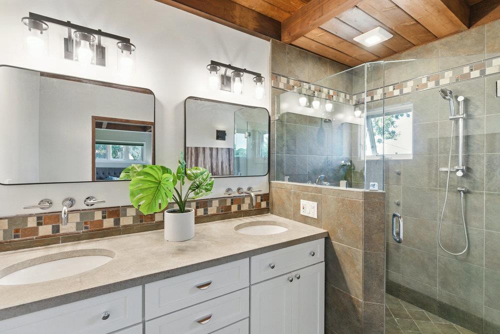 Detail Gallery Image 39 of 70 For 3225 Upper Lock Ave, Belmont,  CA 94002 - 3 Beds | 2/1 Baths