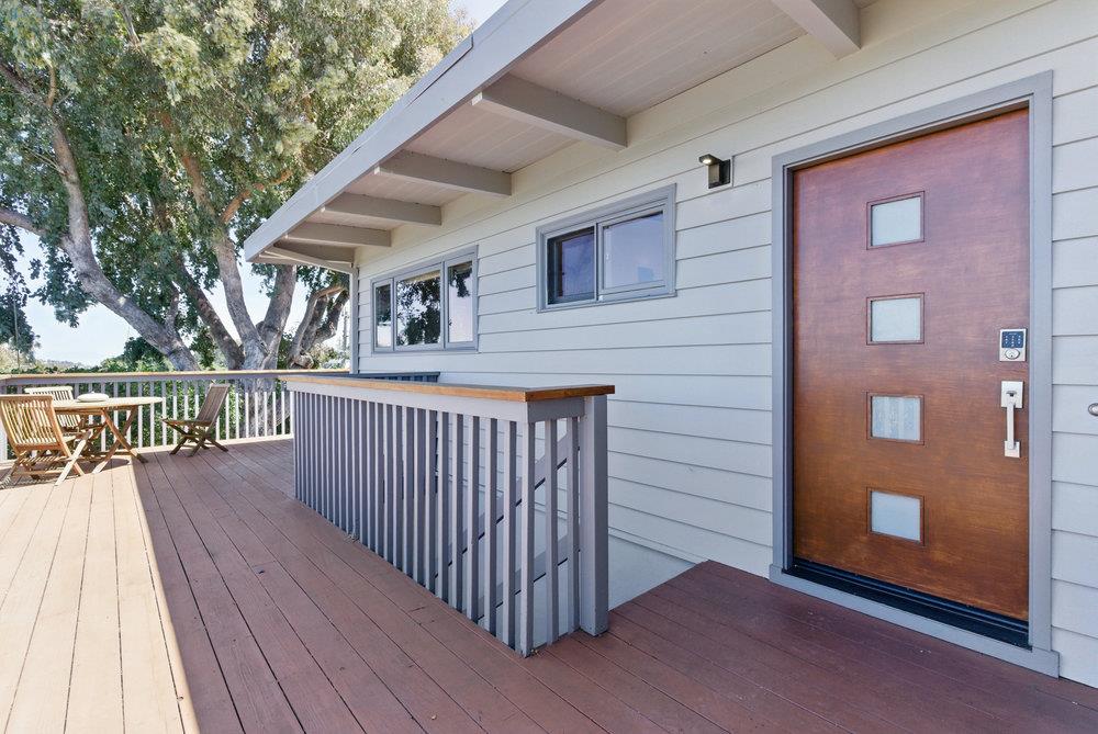 Detail Gallery Image 4 of 70 For 3225 Upper Lock Ave, Belmont,  CA 94002 - 3 Beds | 2/1 Baths