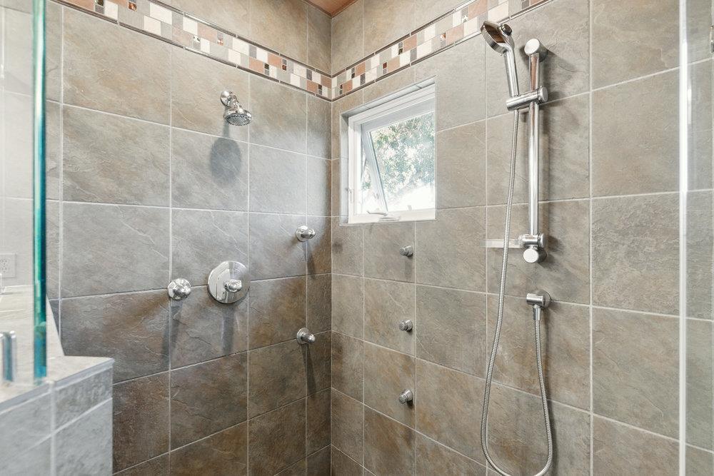 Detail Gallery Image 40 of 70 For 3225 Upper Lock Ave, Belmont,  CA 94002 - 3 Beds | 2/1 Baths