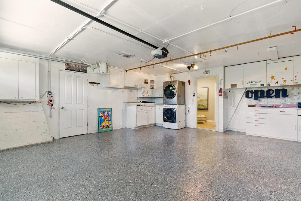 Detail Gallery Image 42 of 70 For 3225 Upper Lock Ave, Belmont,  CA 94002 - 3 Beds | 2/1 Baths