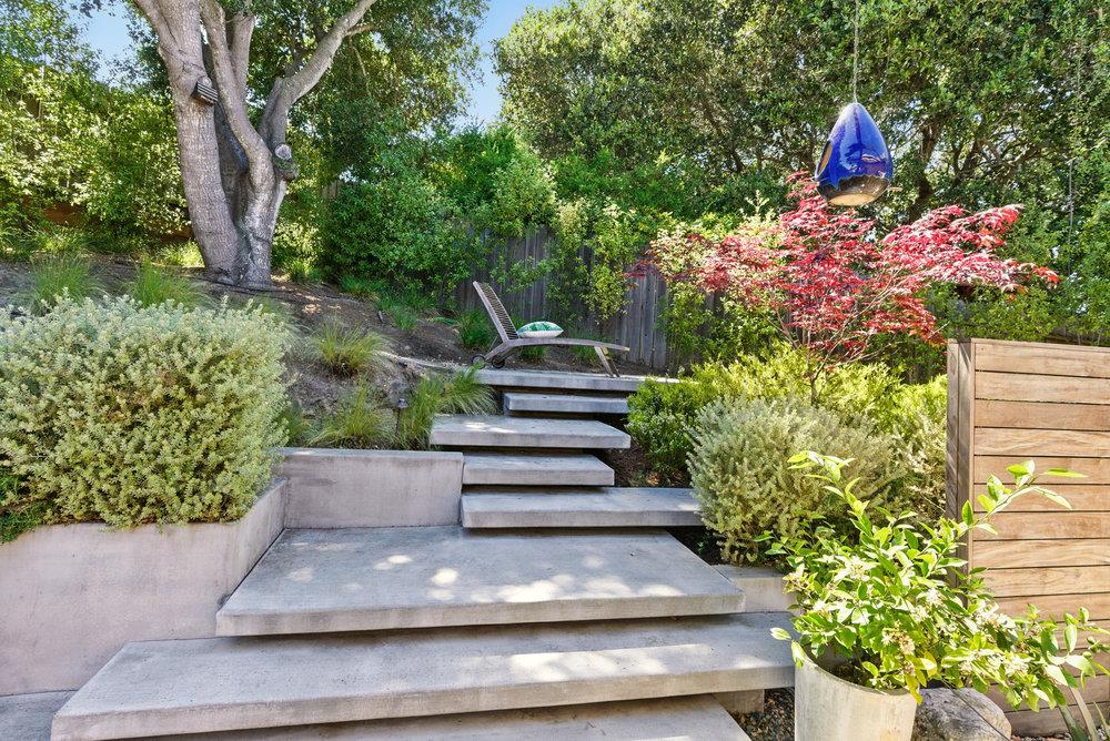 Detail Gallery Image 49 of 70 For 3225 Upper Lock Ave, Belmont,  CA 94002 - 3 Beds | 2/1 Baths