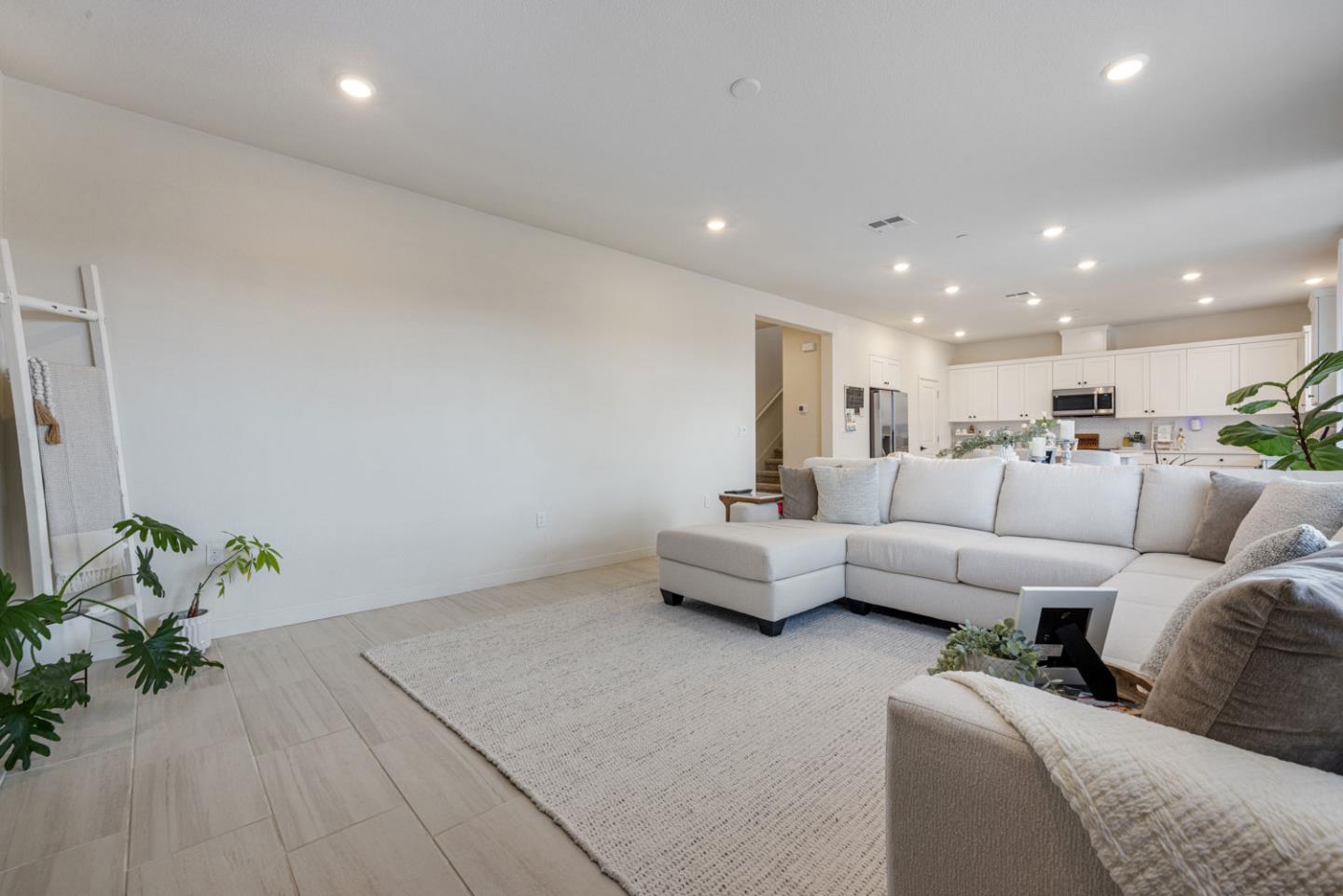 Detail Gallery Image 13 of 53 For 2224 Greenhorn Rd, Patterson,  CA 95363 - 4 Beds | 3 Baths