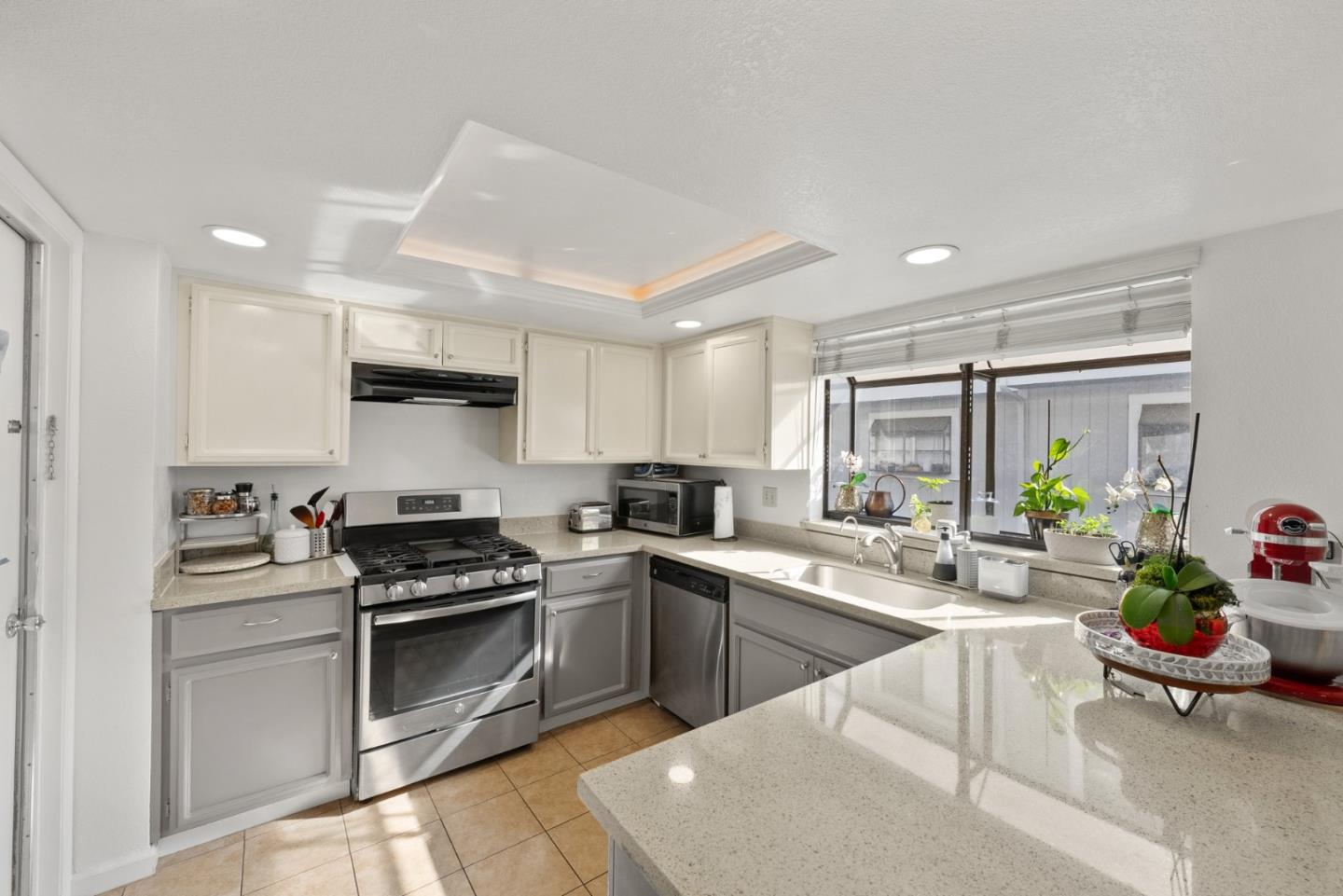 Detail Gallery Image 5 of 23 For 126 Monte Villa Ct, Campbell,  CA 95008 - 2 Beds | 2/1 Baths