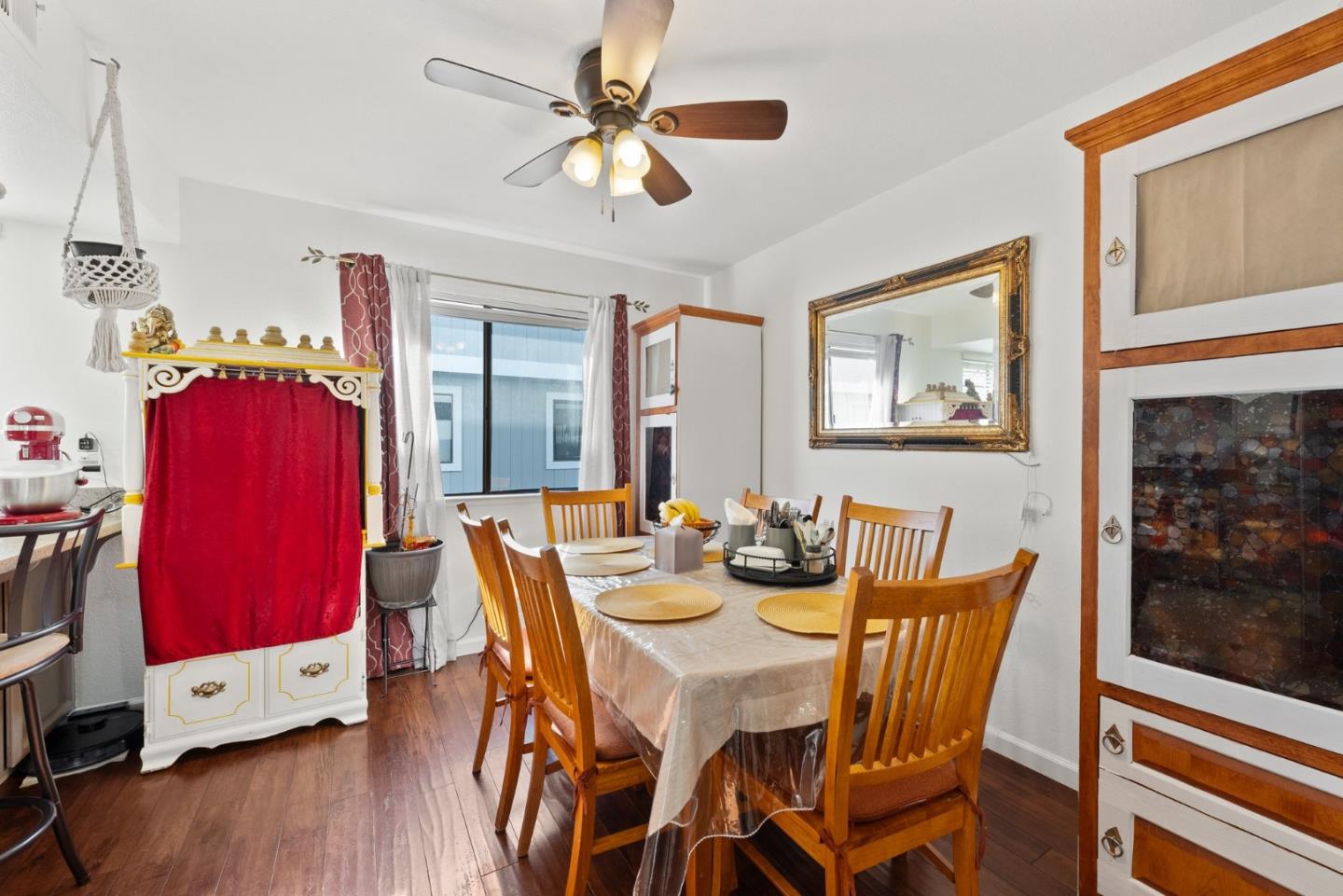 Detail Gallery Image 6 of 23 For 126 Monte Villa Ct, Campbell,  CA 95008 - 2 Beds | 2/1 Baths