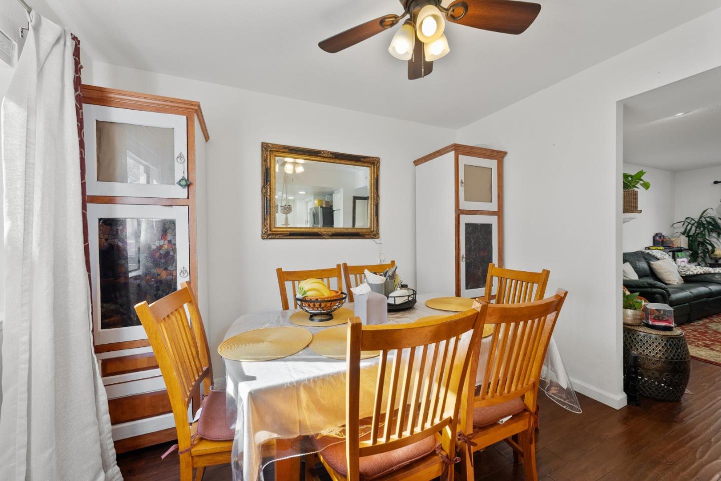 Detail Gallery Image 7 of 23 For 126 Monte Villa Ct, Campbell,  CA 95008 - 2 Beds | 2/1 Baths