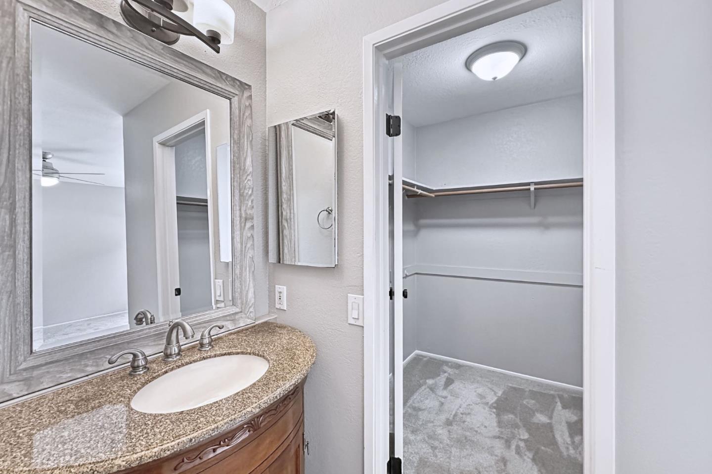 Detail Gallery Image 13 of 33 For 1249 Rosita Rd, Pacifica,  CA 94044 - 3 Beds | 2/1 Baths