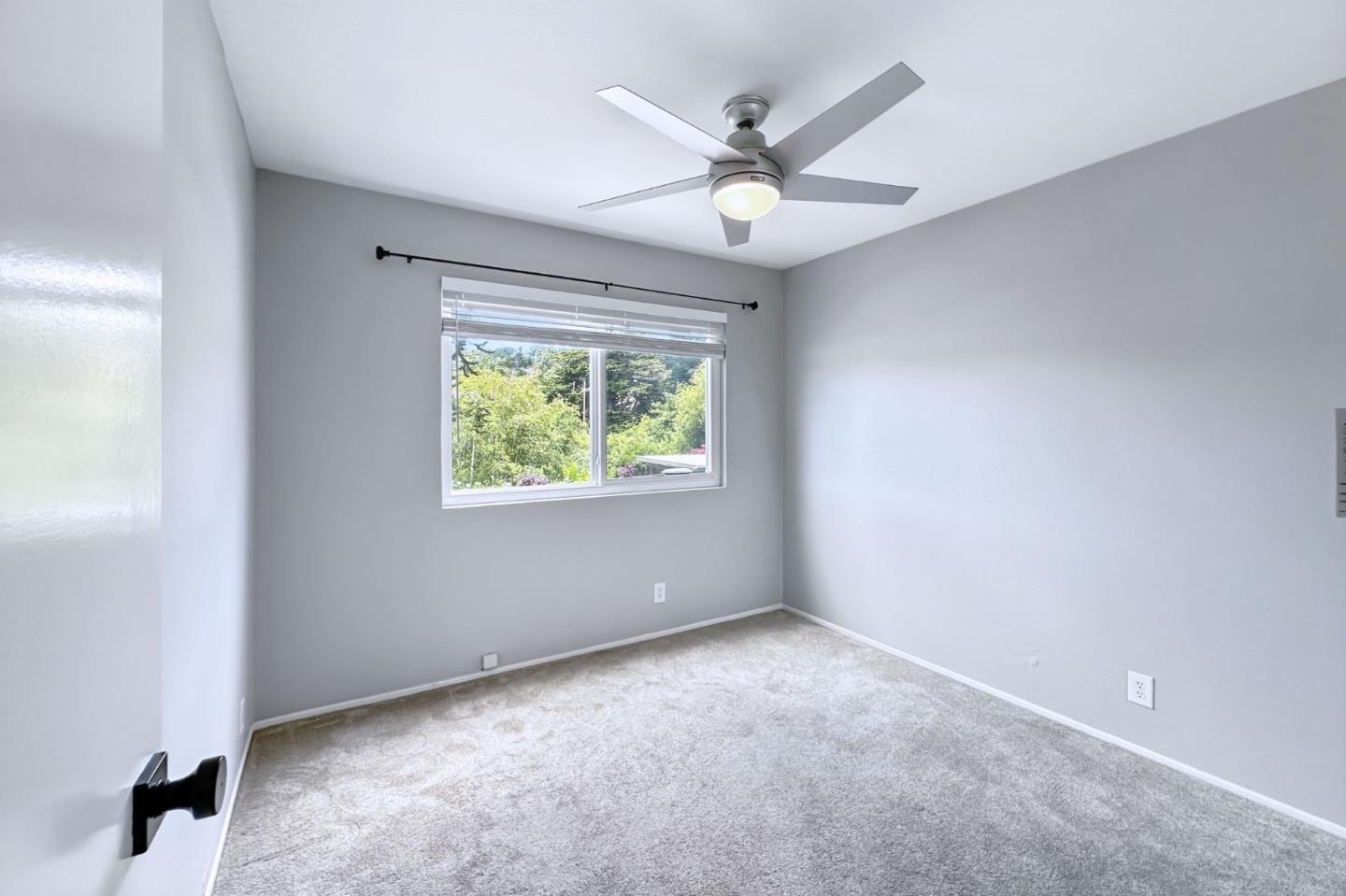 Detail Gallery Image 18 of 33 For 1249 Rosita Rd, Pacifica,  CA 94044 - 3 Beds | 2/1 Baths