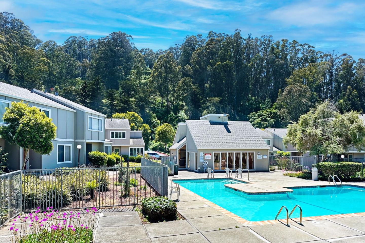 Detail Gallery Image 22 of 33 For 1249 Rosita Rd, Pacifica,  CA 94044 - 3 Beds | 2/1 Baths
